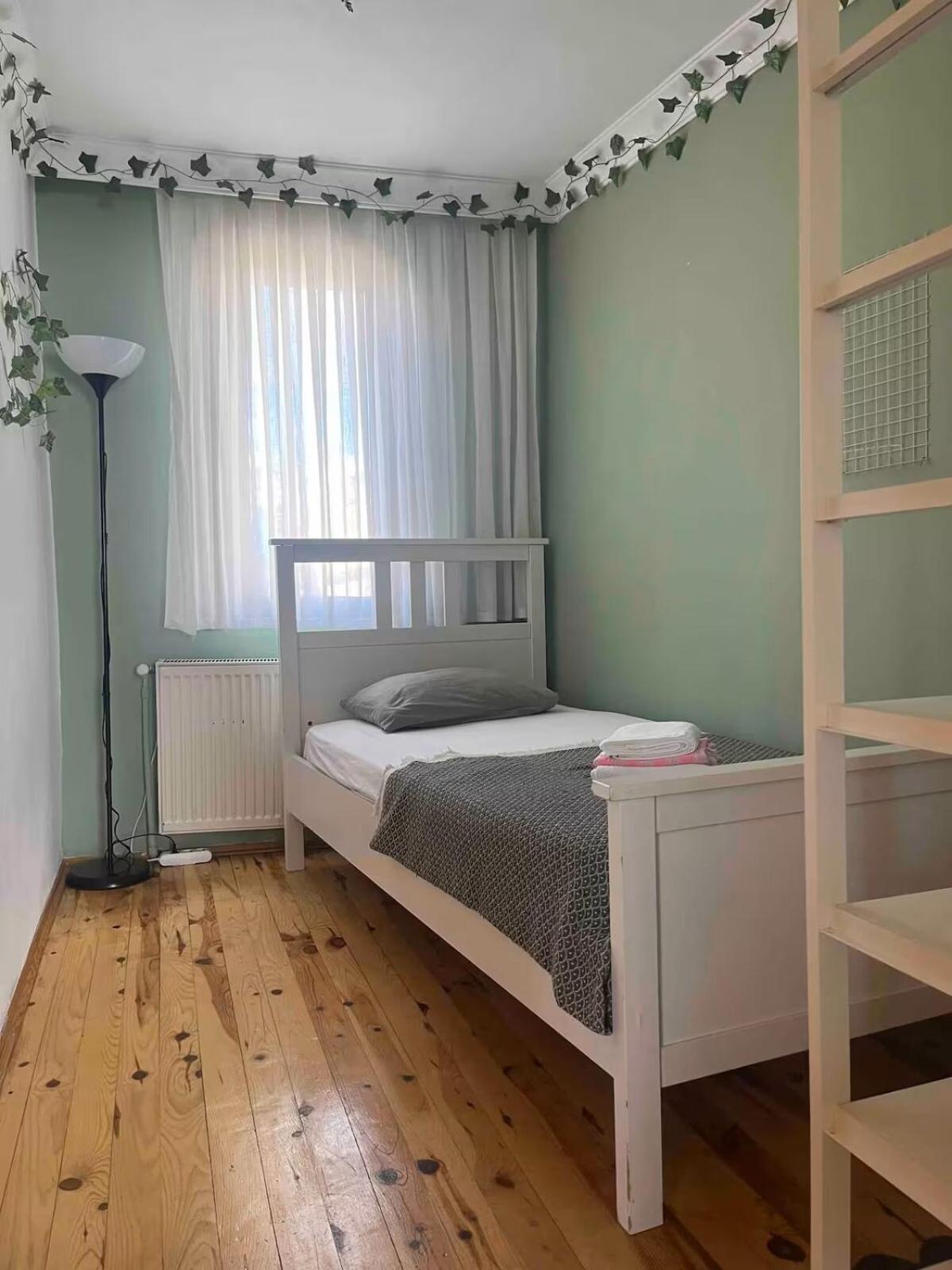 Golden Horn Hidden Haven Daire *