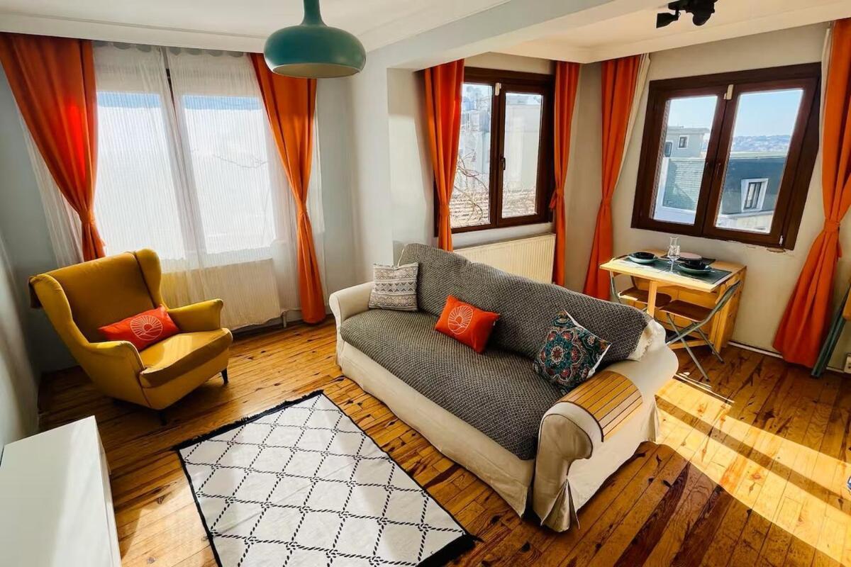 Golden Horn Hidden Haven *